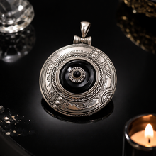 Charger l'image dans la galerie, PENDENTIF L’ABYSSE
